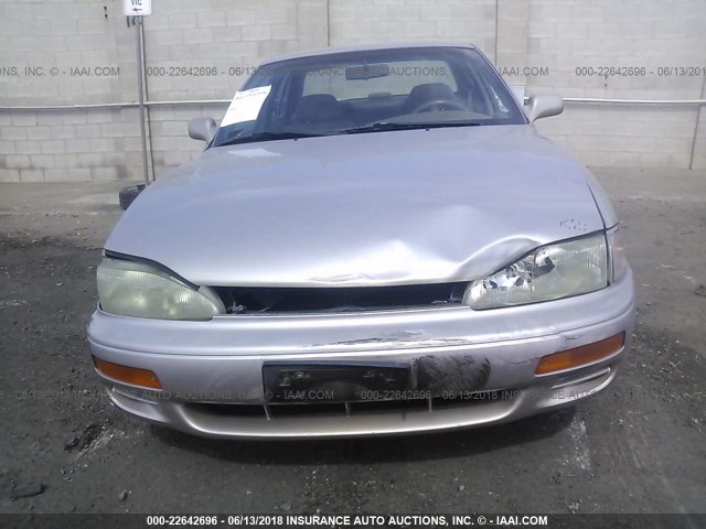 4T1BF12K1TU127666 - 1996 TOYOTA CAMRY LE/XLE/SE ოქროსფერი ფოტო 6