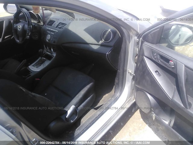 JM1BL1UF3B1392439 - 2011 MAZDA 3 I SILVER photo 5