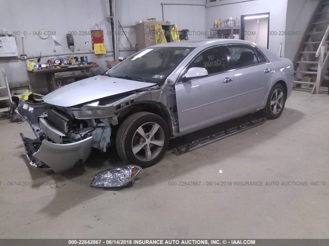 1G1ZC5E08CF200459 - 2012 CHEVROLET MALIBU 1LT ვერცხლისფერი ფოტო 2