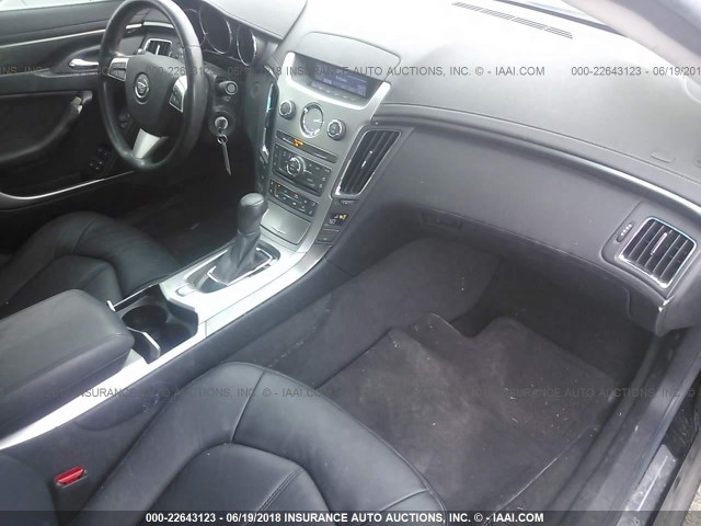 1G6DF577280191404 - 2008 CADILLAC CTS BLACK photo 5