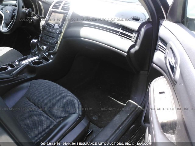 1G11C5SL1EF126929 - 2014 CHEVROLET MALIBU 1LT GRAY photo 5