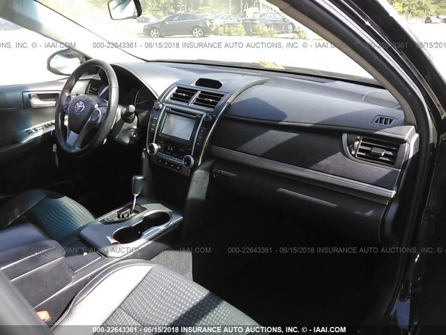 4T1BF1FK5DU203997 - 2013 TOYOTA CAMRY L/SE/LE/XLE 黑色 照片 5