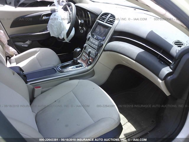 1G11D5SR3DF214557 - 2013 CHEVROLET MALIBU 1LT 白色 照片 5