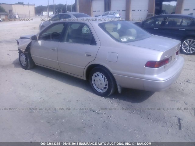4T1BG22K2XU897528 - 1999 TOYOTA CAMRY CE/LE/XLE GOLD photo 3