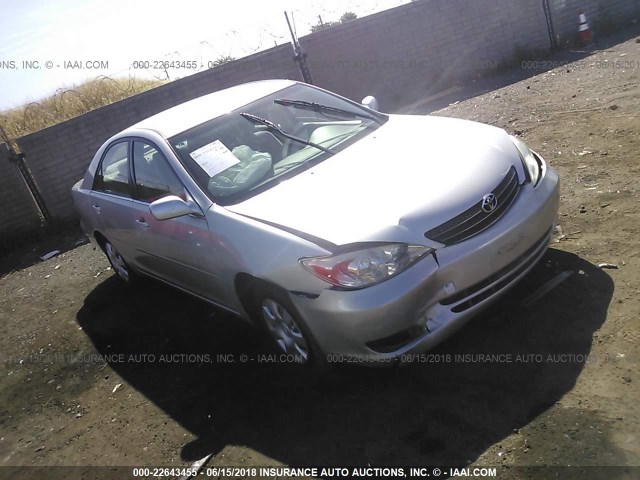 JTDBE32K430165290 - 2003 TOYOTA CAMRY LE/XLE SILVER photo 1
