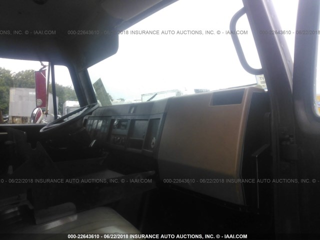 1HTSDNGN9LH274365 - 1990 INTERNATIONAL 4900 4900 WHITE photo 5