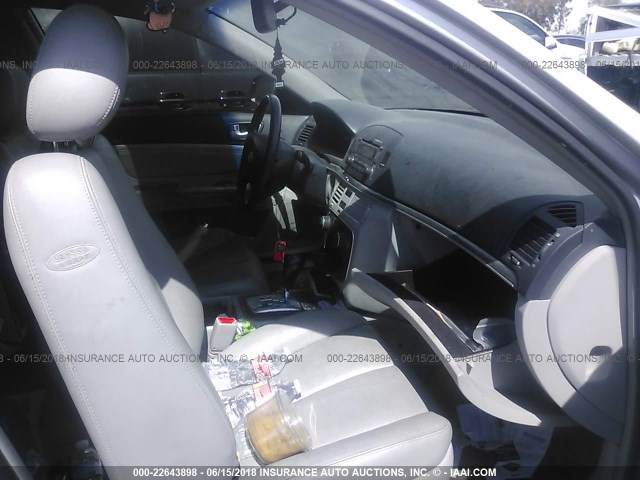 5NPEU46FX6H085213 - 2006 HYUNDAI SONATA GLS/LX SILVER photo 5