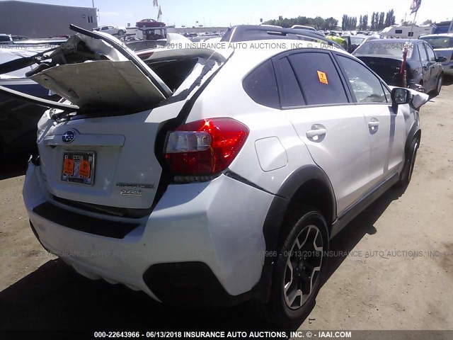 JF2GPANCXG8251592 - 2016 SUBARU CROSSTREK LIMITED WHITE photo 4