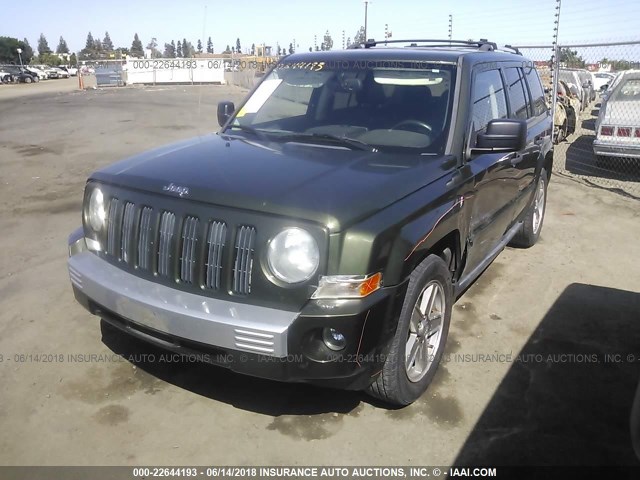 1J8FF48W67D354819 - 2007 JEEP PATRIOT LIMITED GREEN photo 2