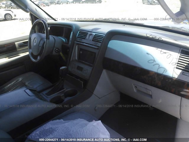 5LMFU28R54LJ05403 - 2004 LINCOLN NAVIGATOR MAROON photo 5