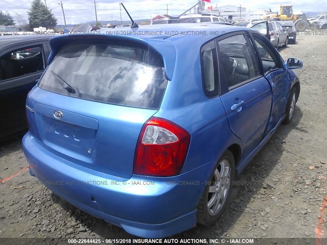 KNAFE161X65327547 - 2006 KIA SPECTRA5 BLUE photo 4