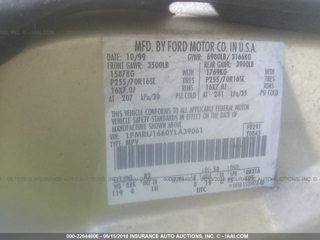 1FMRU1660YLA39061 - 2000 FORD EXPEDITION XLT GOLD photo 9