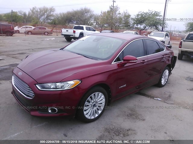 3FA6P0LU4DR202291 - 2013 FORD FUSION SE HYBRID RED photo 2