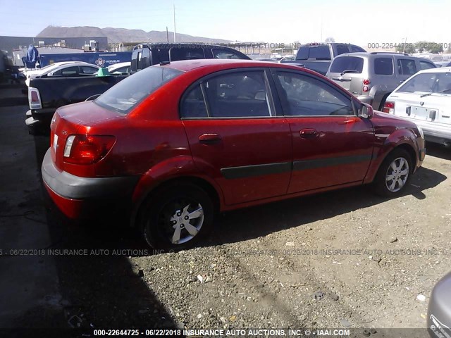 KNADE223996484487 - 2009 KIA RIO LX/SX RED photo 4