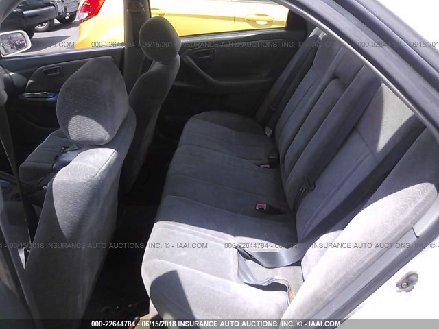 JT2BG22K4W0139158 - 1998 TOYOTA CAMRY CE/LE/XLE 白色 照片 8