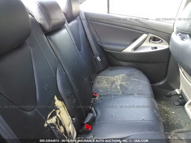 4T1BF3EK6BU692727 - 2011 TOYOTA CAMRY SE/LE/XLE RED photo 8