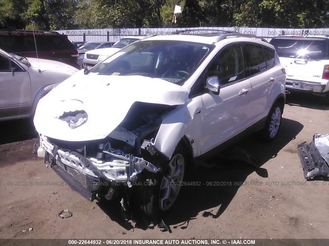 1FMCU9J93DUD07966 - 2013 FORD ESCAPE TITANIUM WHITE photo 2