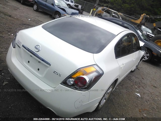 1N4AL21E18C290475 - 2008 NISSAN ALTIMA 2.5/2.5S თეთრი ფოტო 4
