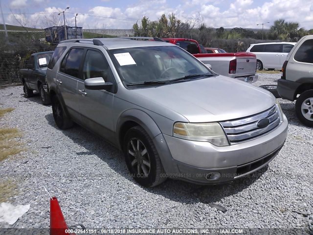 1FMDK02W28GA23632 - 2008 FORD TAURUS X SEL SILVER photo 1