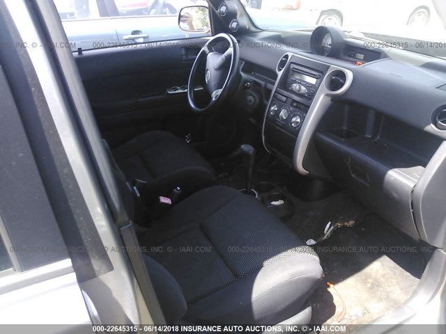 JTLKT324664051364 - 2006 TOYOTA SCION XB Gümüş foto 5