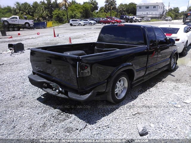 1GCCS194XY8169183 - 2000 CHEVROLET S TRUCK S10 BLACK photo 4