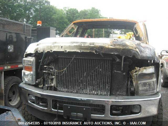 1FTWX31RX8ED91063 - 2008 FORD F350 SRW SUPER DUTY WHITE photo 5