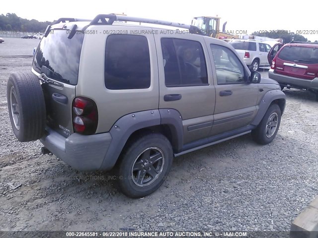 1J4GK38K46W101056 - 2006 JEEP LIBERTY RENEGADE GOLD photo 4