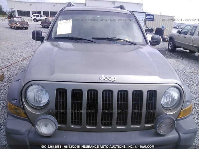 1J4GK38K46W101056 - 2006 JEEP LIBERTY RENEGADE GOLD photo 6