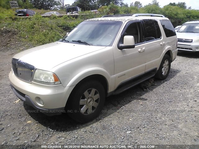 5LMEU88H15ZJ22011 - 2005 LINCOLN AVIATOR 白色 照片 2