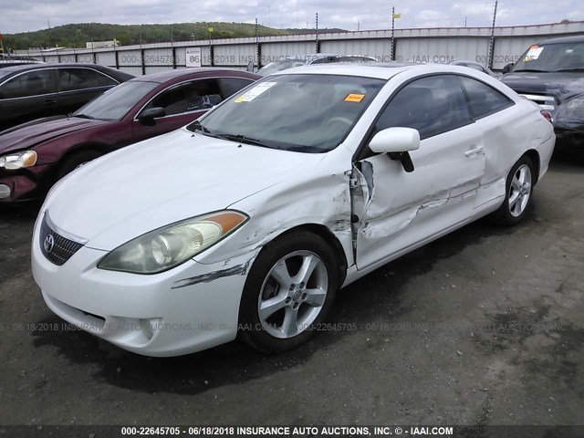 4T1CA30P24U009916 - 2004 TOYOTA CAMRY SOLARA SE/SLE WHITE photo 2