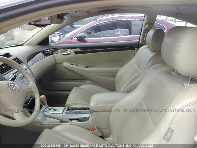 4T1CA30P24U009916 - 2004 TOYOTA CAMRY SOLARA SE/SLE თეთრი ფოტო 5