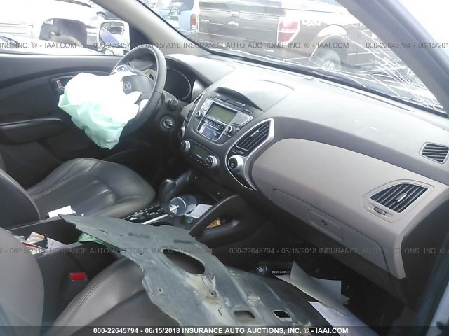 KM8JU3AC5AU081103 - 2010 HYUNDAI TUCSON GLS/LIMITED 白色 照片 5