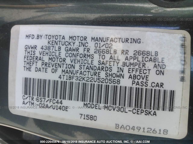 4T1BF32K22U520568 - 2002 TOYOTA CAMRY LE/XLE/SE ნაცრისფერი ფოტო 9