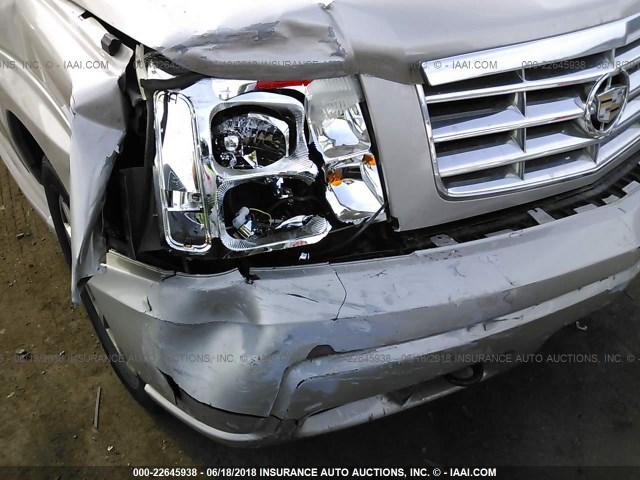 3GYFK66N15G124785 - 2005 CADILLAC ESCALADE ESV GRAY photo 6