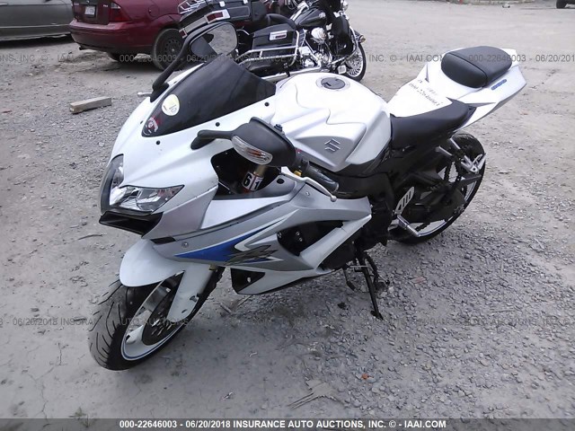 JS1GN7EA182112388 - 2008 SUZUKI GSX-R600 SILVER photo 2