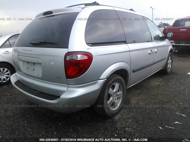 1D4GP45R45B135652 - 2005 DODGE CARAVAN SXT SILVER photo 4