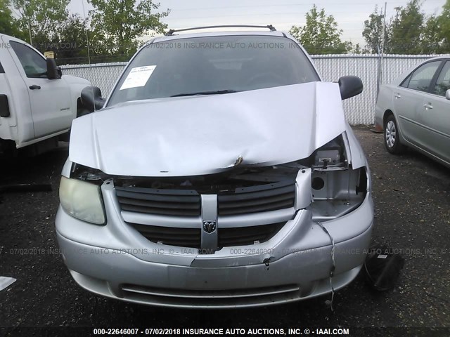 1D4GP45R45B135652 - 2005 DODGE CARAVAN SXT SILVER photo 6