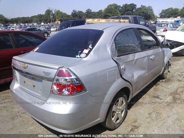 KL1TD5DE9AB135110 - 2010 CHEVROLET AVEO LS/LT 银色 照片 4