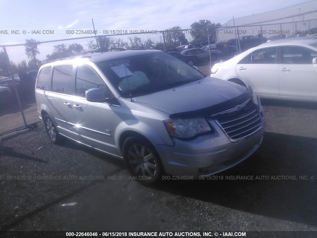 2A8HR54189R639943 - 2009 CHRYSLER TOWN & COUNTRY TOURING SILVER photo 1