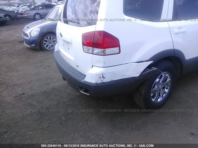 KNDJJ741795037804 - 2009 KIA BORREGO LX/EX WHITE photo 6