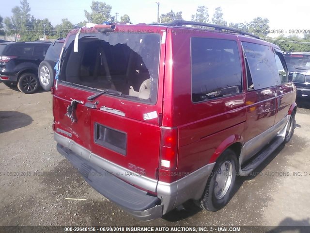 1GKDM19X42B509287 - 2002 GMC SAFARI XT RED photo 4