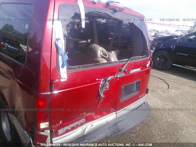 1GKDM19X42B509287 - 2002 GMC SAFARI XT RED photo 6