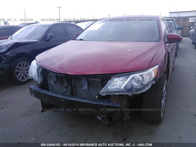 4T1BK1FK7CU512221 - 2012 TOYOTA CAMRY SE/XLE RED photo 6