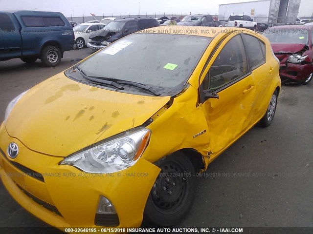 JTDKDTB3XE1060889 - 2014 TOYOTA PRIUS C YELLOW photo 6