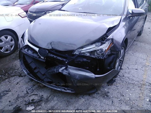 4T1BF1FK3HU711052 - 2017 TOYOTA CAMRY LE/XLE/SE/XSE ნაცრისფერი ფოტო 6