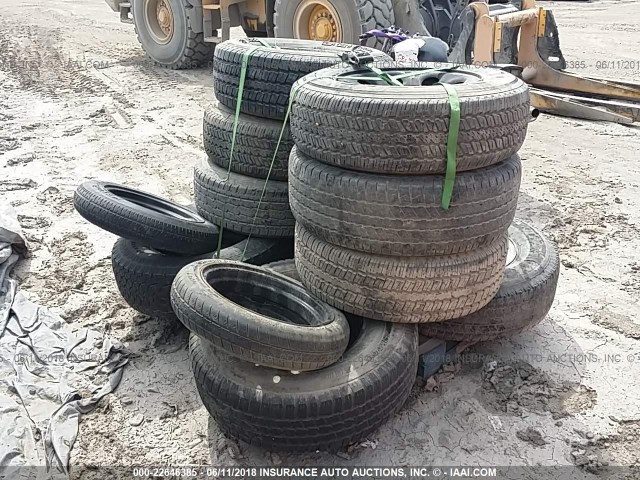 NA - 0 12 MISC TIRES 12 MISC SIZE TIRES  Черный фото 3