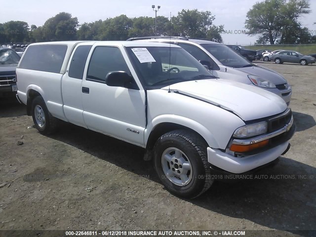 1GCDT19W928160386 - 2002 CHEVROLET S TRUCK S10 WHITE photo 1