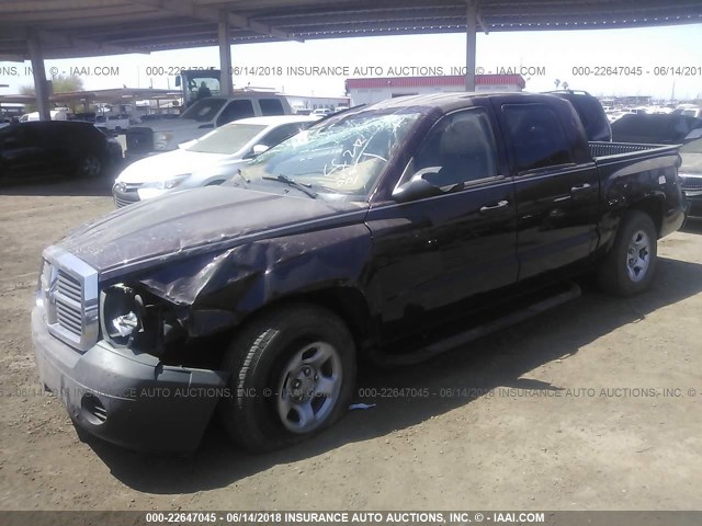 1D7HE28K55S101557 - 2005 DODGE DAKOTA QUAD/ST MAROON photo 2