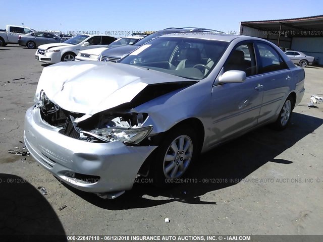4T1BF30K84U080443 - 2004 TOYOTA CAMRY LE/XLE/SE Gümüş foto 2
