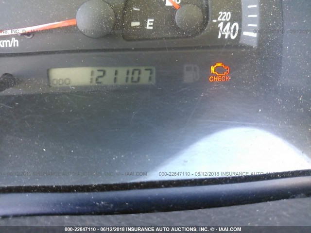 4T1BF30K84U080443 - 2004 TOYOTA CAMRY LE/XLE/SE Gümüş foto 7